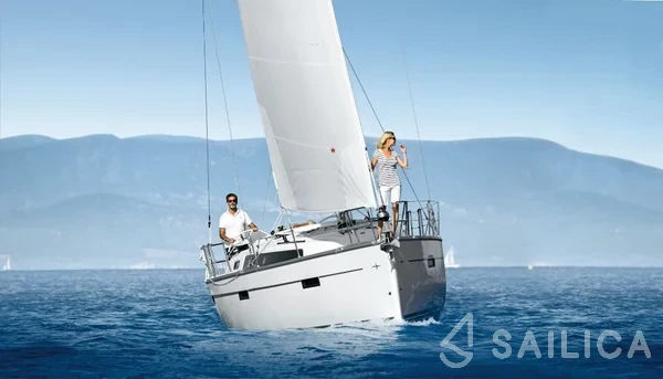 Bavaria 37 Cruiser - Yacht Charter Sailica