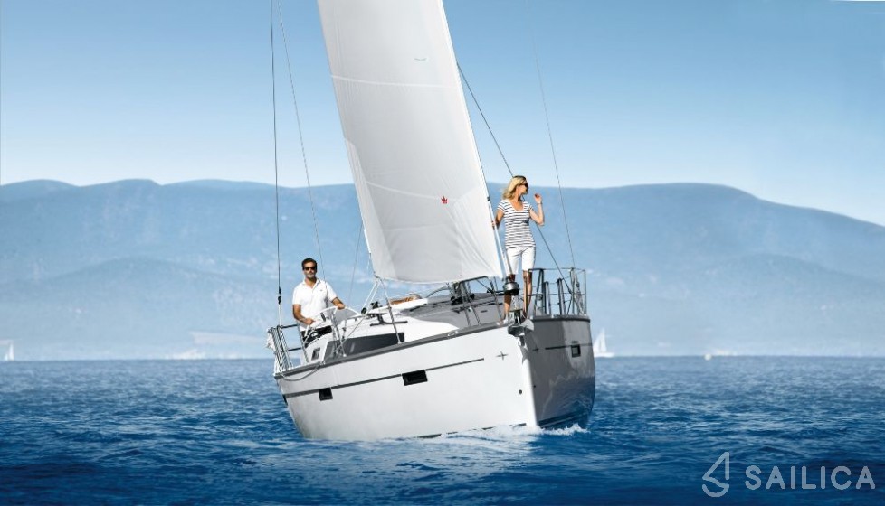 Bavaria 37 Cruiser - Yacht Charter Sailica