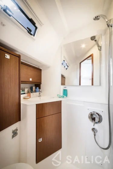 Bavaria Cruiser 46 Style - Yacht Charter Sailica