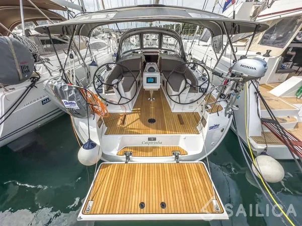 Bavaria 37 Cruiser - Yacht Charter Sailica
