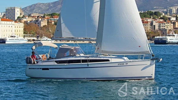 Bavaria 34 Cruiser - Yacht Charter Sailica