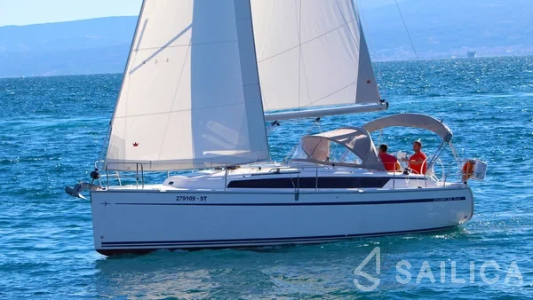 Bavaria 34 Cruiser - Yacht Charter Sailica