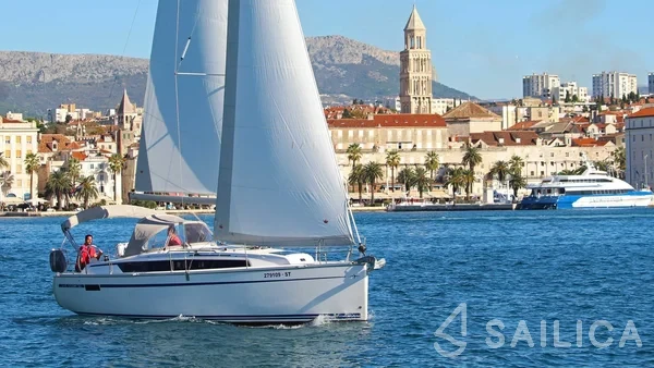 Bavaria 34 Cruiser - Yacht Charter Sailica
