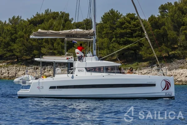 Bali 4.3 - Yacht Charter Sailica