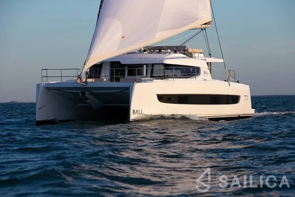 Bali 4.4 - Yacht Charter Sailica
