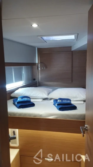 Bali 4.4 - Yacht Charter Sailica