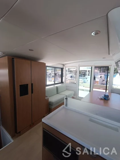 Bali 4.4 - Yacht Charter Sailica