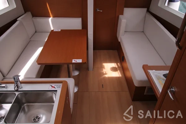 Sun Odyssey 380 - Yacht Charter Sailica