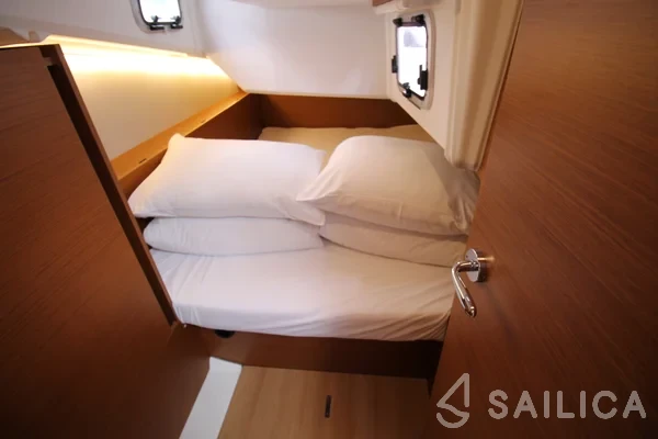 Sun Odyssey 380 - Yacht Charter Sailica