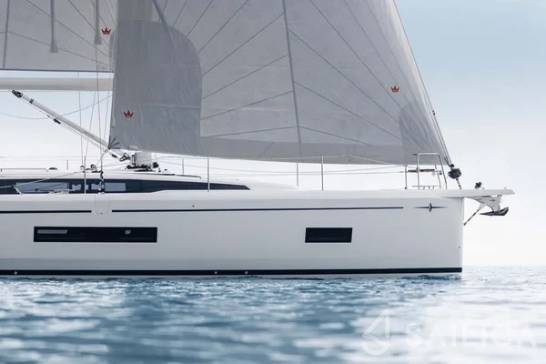 Bavaria 46 Cruiser - Yacht Charter Sailica