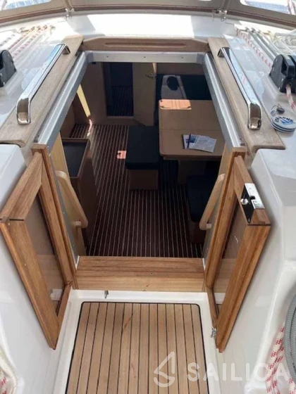Bavaria 46 Cruiser - Yacht Charter Sailica