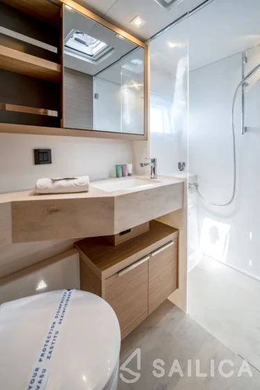 Lagoon 46  - Yacht Charter Sailica