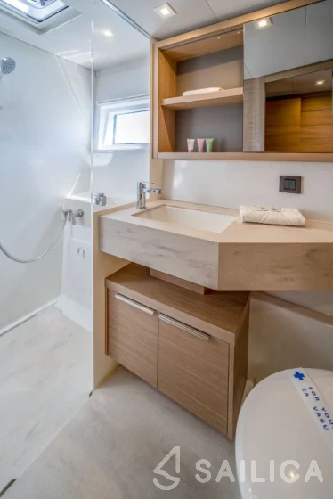 Lagoon 46  - Yacht Charter Sailica