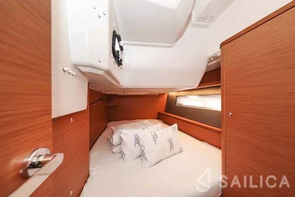 Dufour 44 - Yacht Charter Sailica