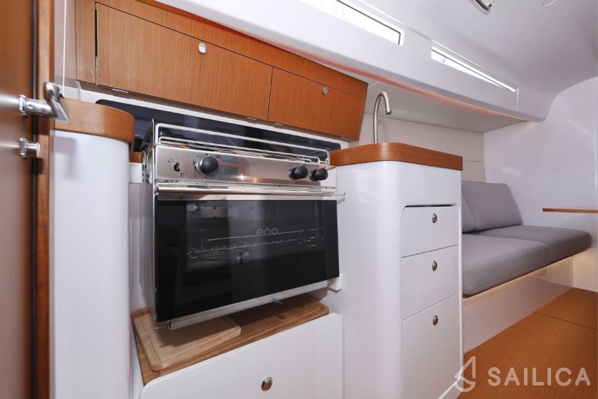First 36 - Yacht Charter Sailica