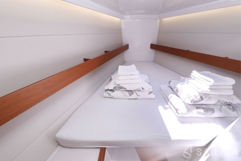 First 36 - Yacht Charter Sailica