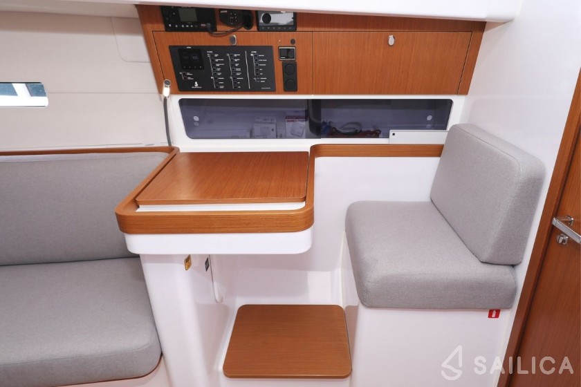 First 36 - Yacht Charter Sailica