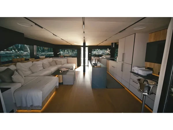 Moon Yacht 60 - Yacht Charter Sailica
