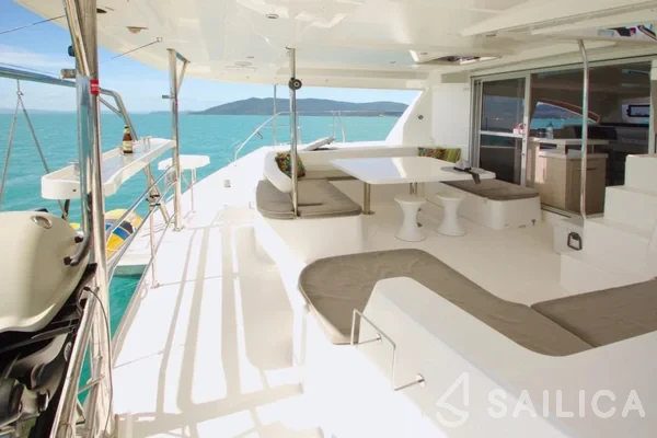 Leopard 48 - Yacht Charter Sailica