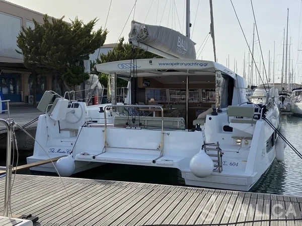 Bali Catsmart - Yacht Charter Sailica