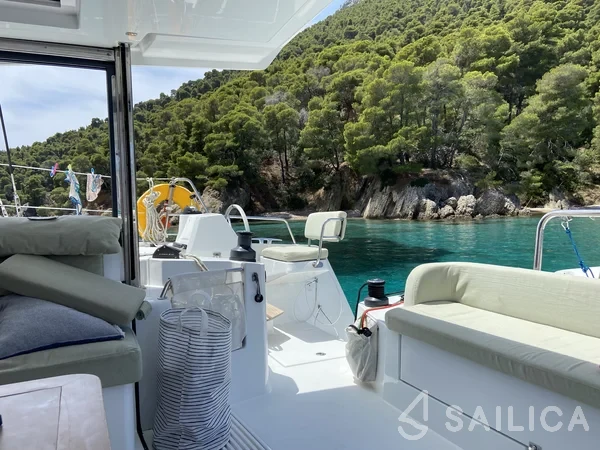 Bali Catsmart - Yacht Charter Sailica