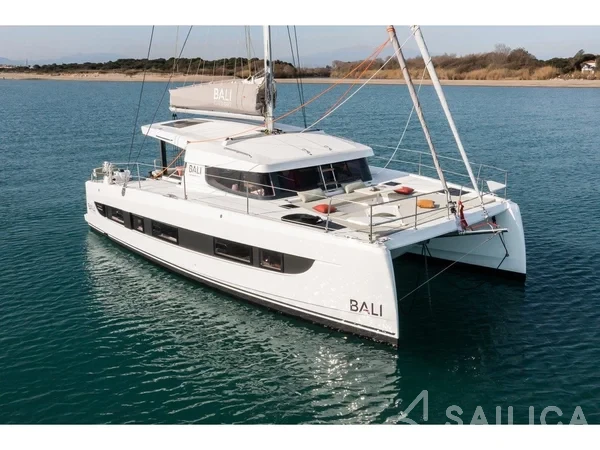 Bali Catsmart - Yacht Charter Sailica