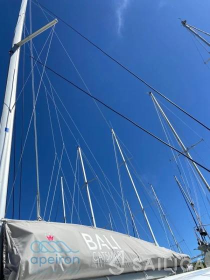 Bali Catsmart - Yacht Charter Sailica