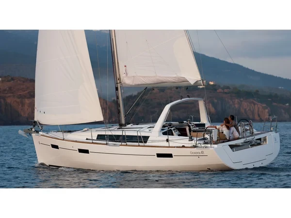 Oceanis 41 - Yacht Charter Sailica