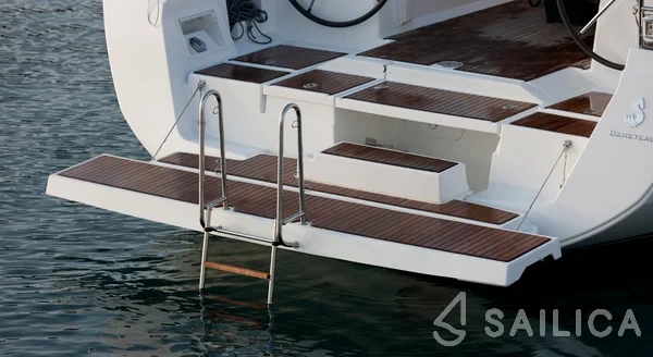 Oceanis 41 - Yacht Charter Sailica