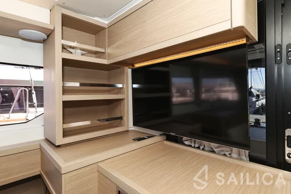 Lagoon 46  - Yacht Charter Sailica