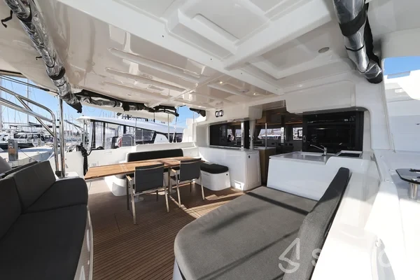 Lagoon 46  - Yacht Charter Sailica