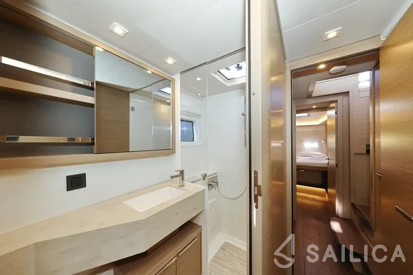 Lagoon 46  - Yacht Charter Sailica