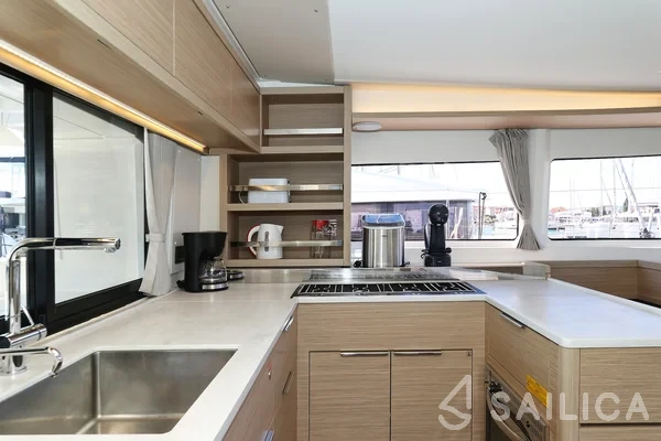 Lagoon 46  - Yacht Charter Sailica