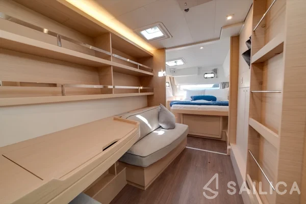 Lagoon 42 - Yacht Charter Sailica