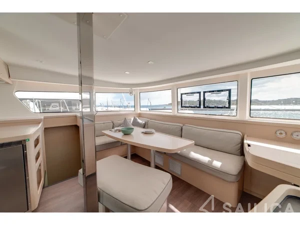 Lagoon 42 - Yacht Charter Sailica