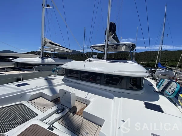 Lagoon 55 - Yacht Charter Sailica