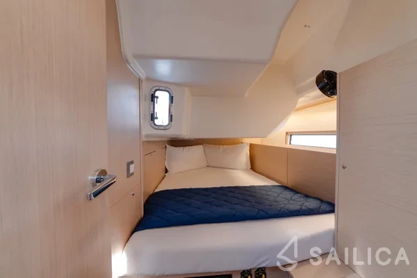 Oceanis 40.1 - Yacht Charter Sailica
