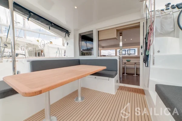 Lagoon 40 - Yacht Charter Sailica