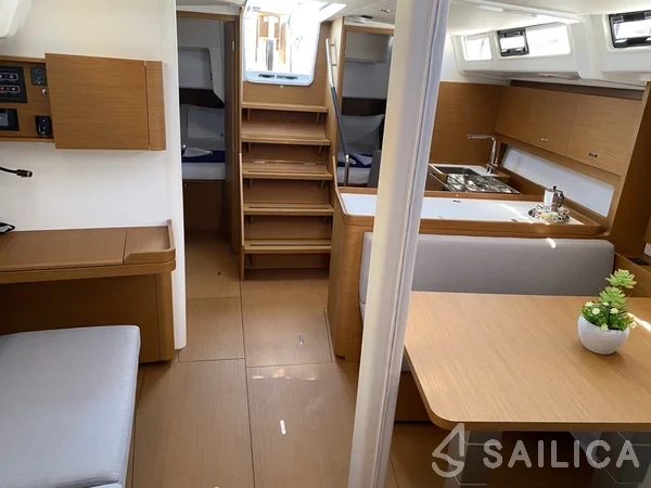 First 44 - Yacht Charter Sailica