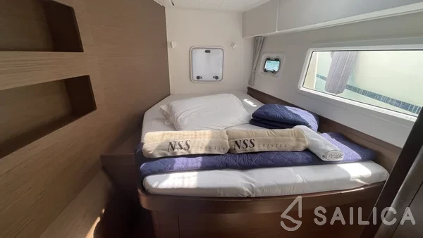 Lagoon 42 - Yacht Charter Sailica