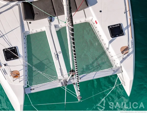 Lagoon 40 - Yacht Charter Sailica