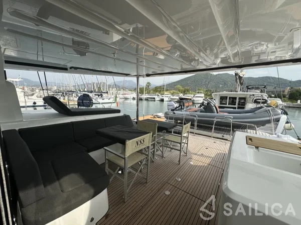 Lagoon 55 - Yacht Charter Sailica