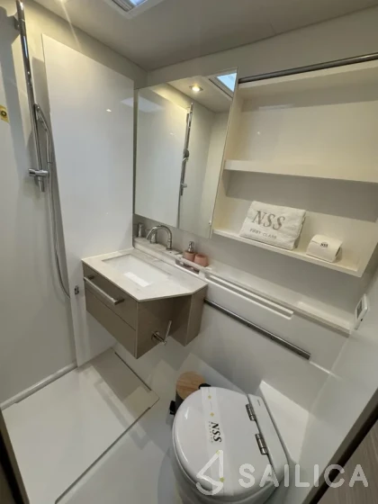 Lagoon 55 - Yacht Charter Sailica