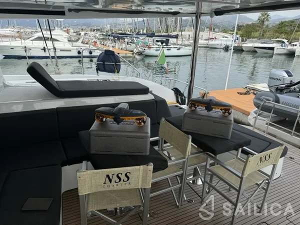 Lagoon 55 - Yacht Charter Sailica
