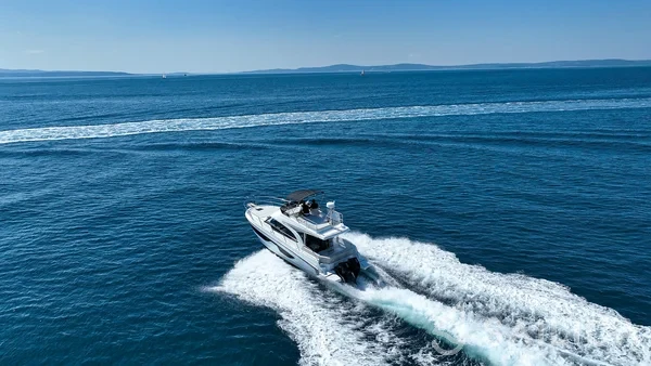 Antares 11 Fly - Yacht Charter Sailica
