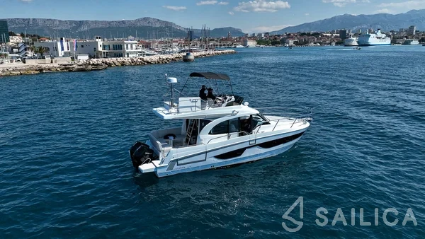 Antares 11 Fly - Yacht Charter Sailica