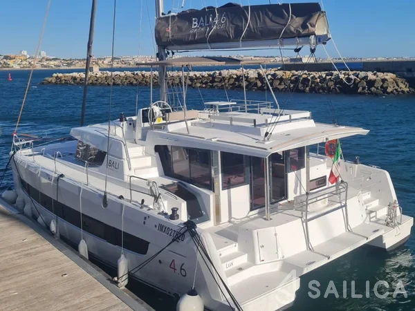 Bali 4.8  - Yacht Charter Sailica