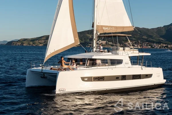 Bali 4.8  - Yacht Charter Sailica