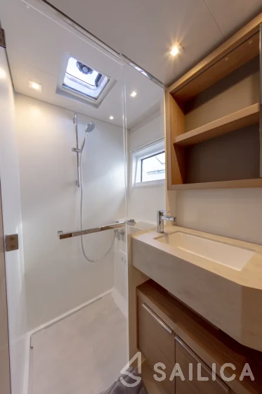 Lagoon 46  - Yacht Charter Sailica