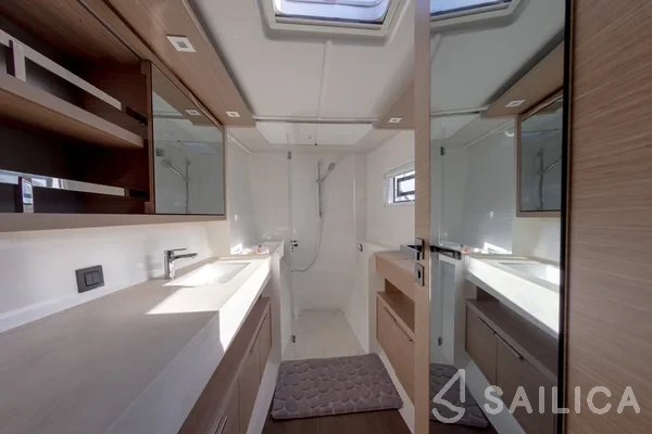 Lagoon 46  - Yacht Charter Sailica